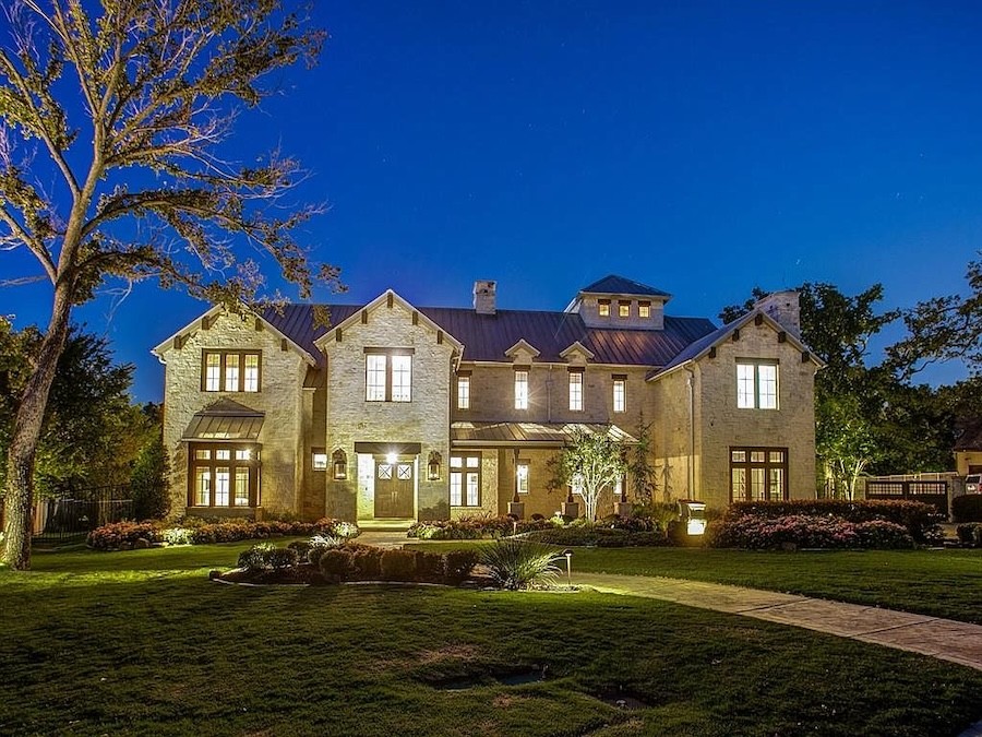 how-does-low-voltage-landscape-lighting-work